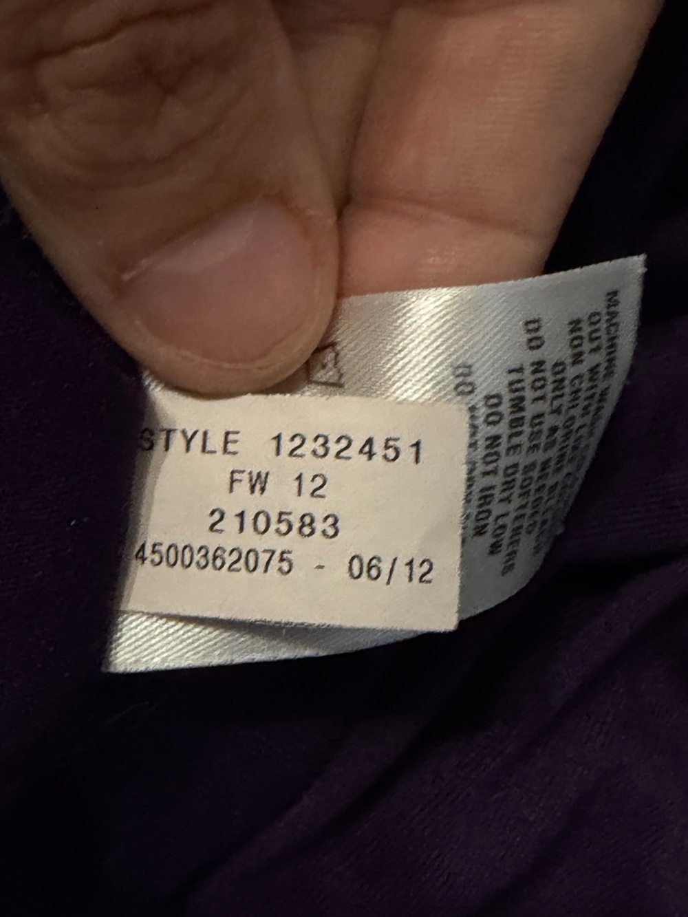 Under Armour Womens Semi Fitted Heat Gear Tee Size SM Purple Running Sporty Gym - Picture 9 of 9